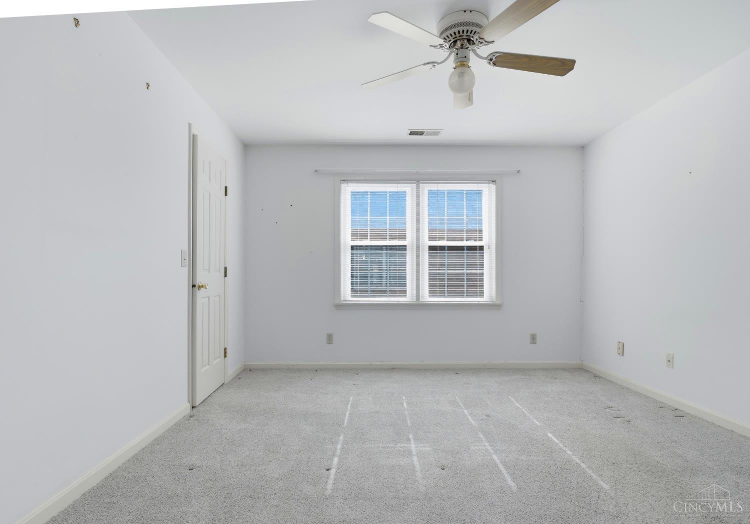 5346 Werk Road, Unit D12 Cincinnati, OH 45248 - Photo 25 of 33