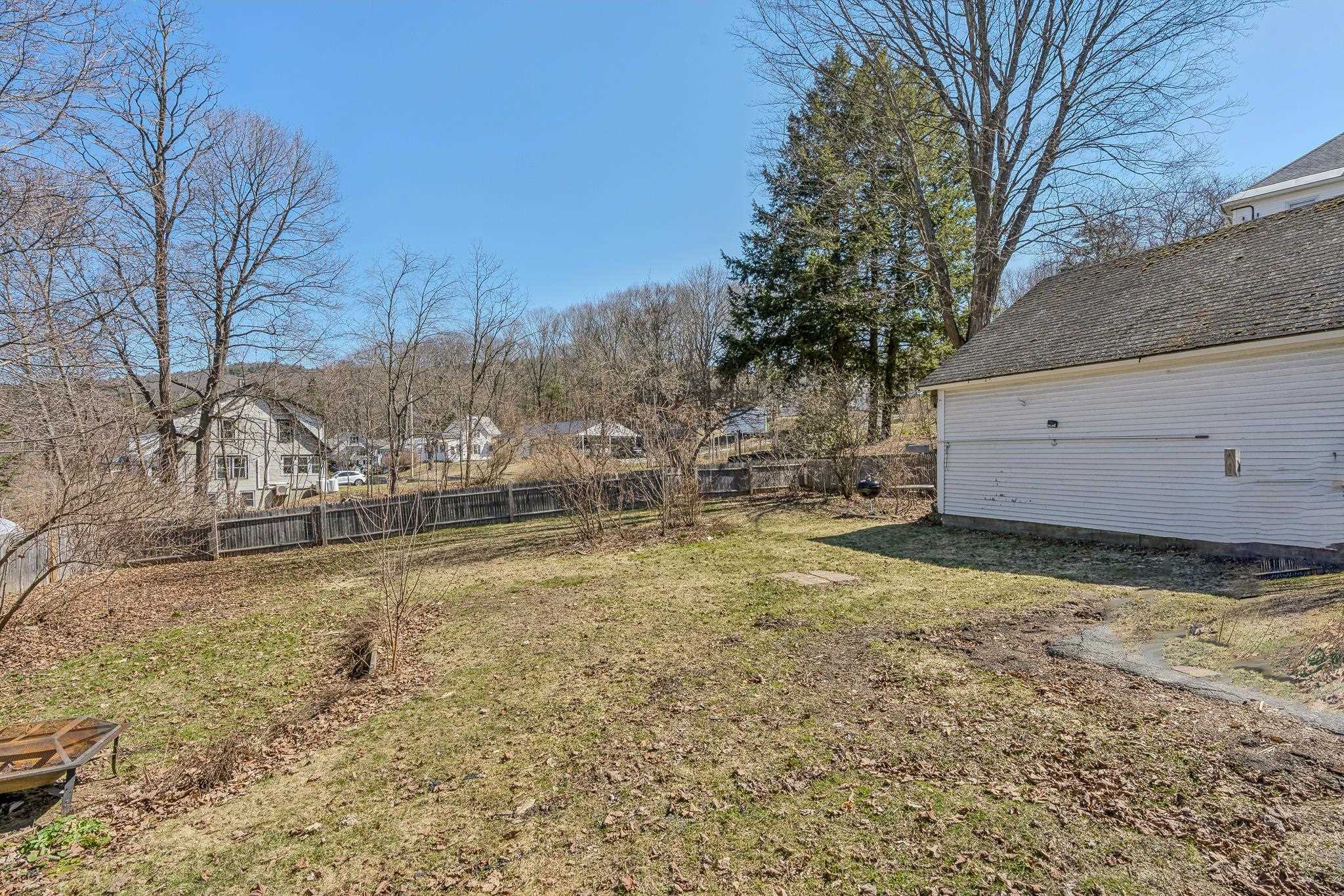 27 Seminary Hill Road Lebanon, NH 03784 - Photo 12 of 56