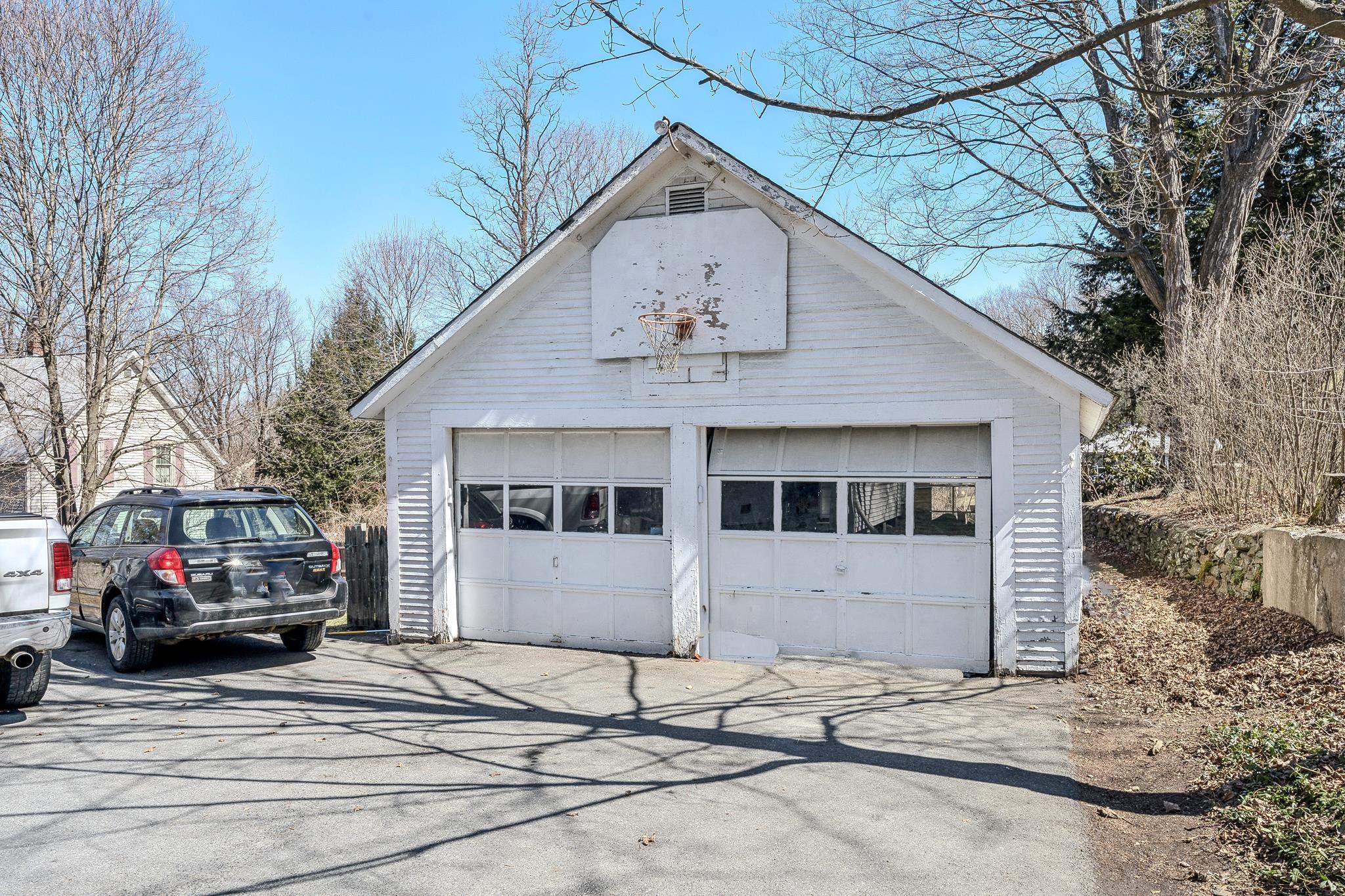 27 Seminary Hill Road Lebanon, NH 03784 - Photo 10 of 56