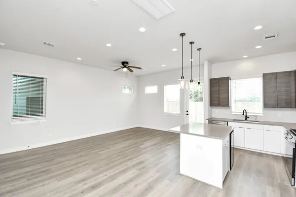 $2,300 | 313 Charlock Street, Houston, TX 77022