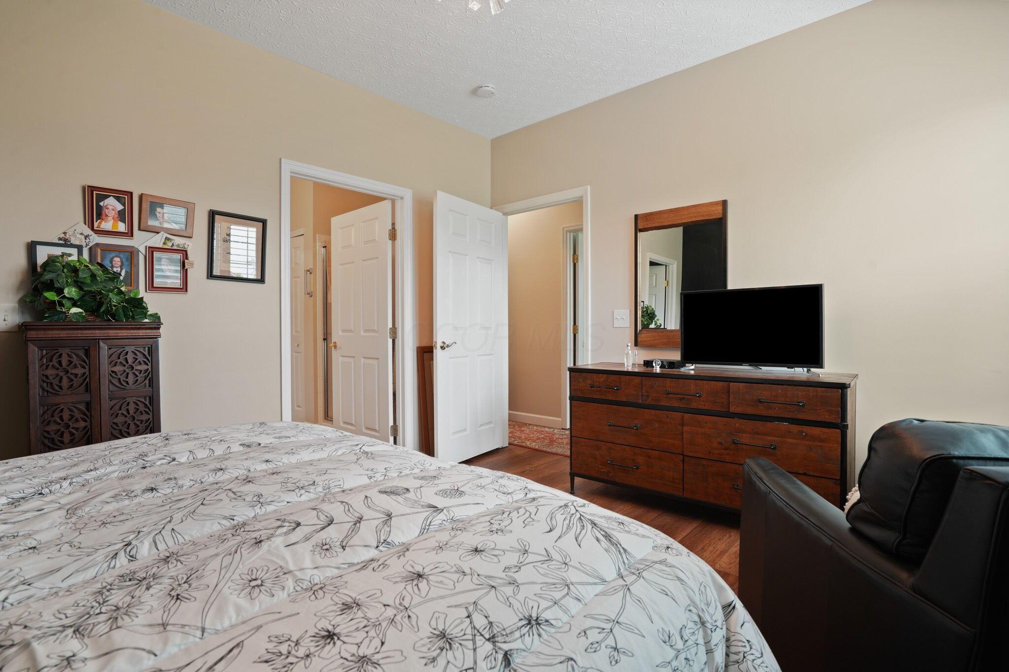 3757 Stoneway Point Powell, OH 43065 - Photo 18 of 27 24-web-or-mls-DSC01384