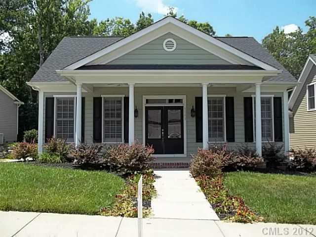1043 Gardenia Street Fort Mill, SC 29708 - Photo 1 of 14 Gallery Image 1