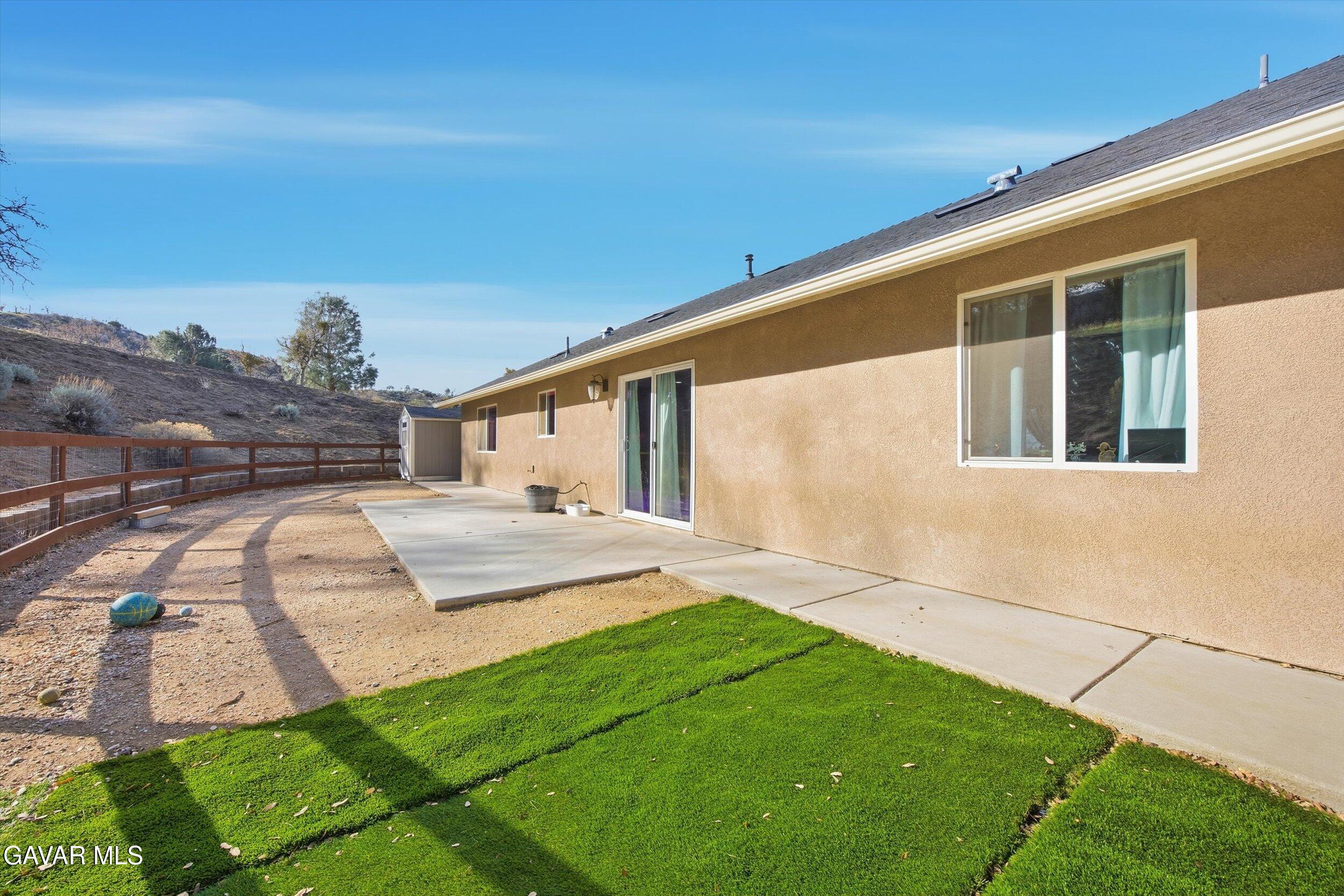 17820 Bold Venture Drive Tehachapi, CA 93561 - Photo 46 of 50 a front view of a house with garden