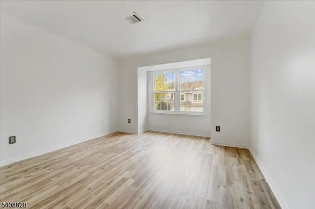 $3,100 | 5 Leahy Court, Somerset, NJ 08873