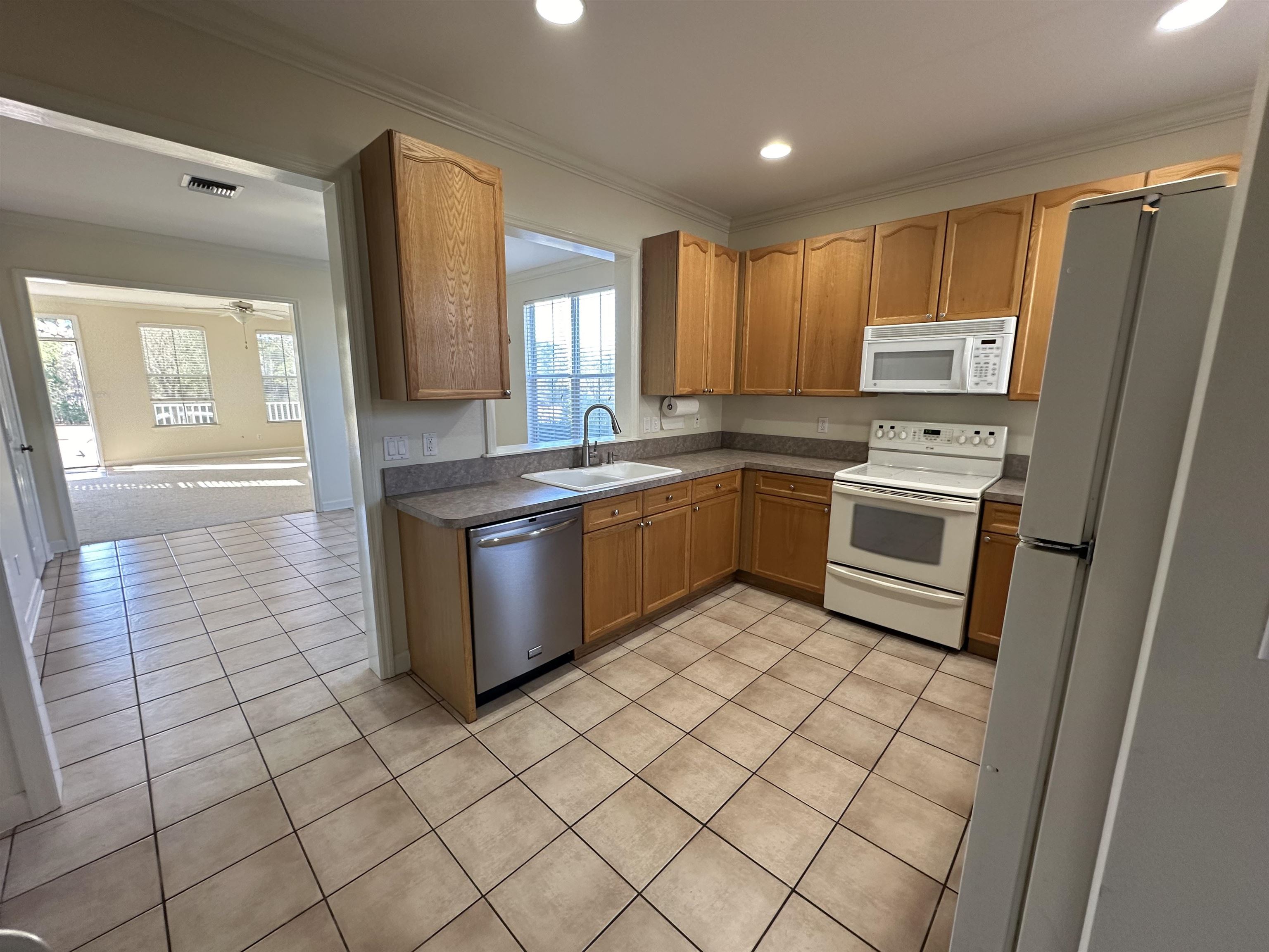 3659 Longfellow Road, Unit 1 Tallahassee, FL 32311 - Photo 4 of 11