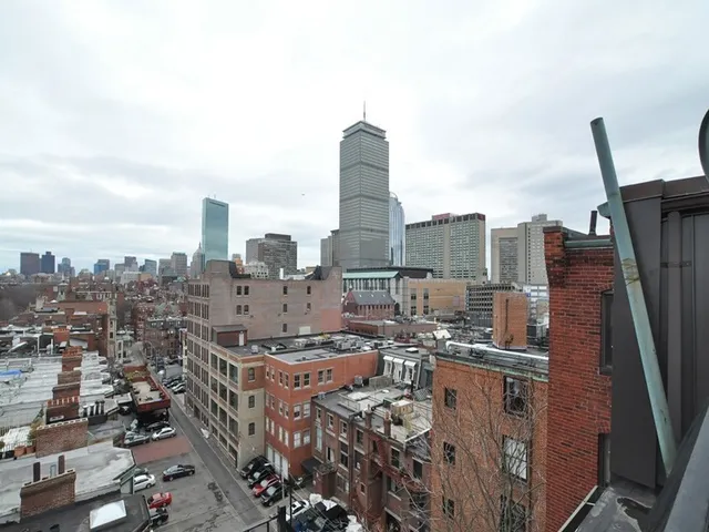 $3,100 | 362 Commonwealth Avenue, Unit PHB, Boston, MA 02115