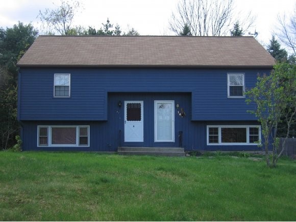 162 B Robinson Road, Unit 8 Hudson, NH 03051 - Photo 1 of 1