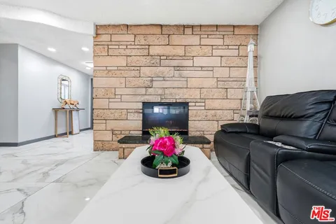 $849,999 | 18720 Chase Street, Northridge, CA 91324