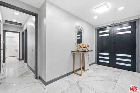 $849,999 | 18720 Chase Street, Northridge, CA 91324