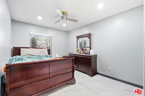 $849,999 | 18720 Chase Street, Northridge, CA 91324