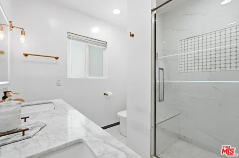 $849,999 | 18720 Chase Street, Northridge, CA 91324