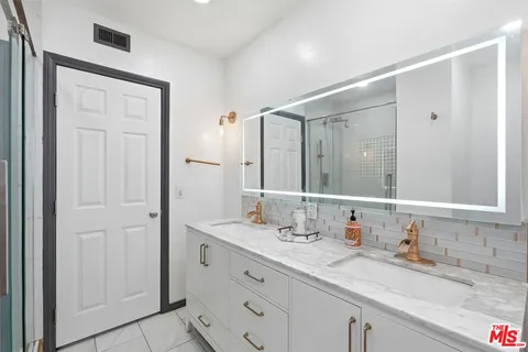 $849,999 | 18720 Chase Street, Northridge, CA 91324