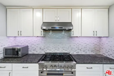 $849,999 | 18720 Chase Street, Northridge, CA 91324