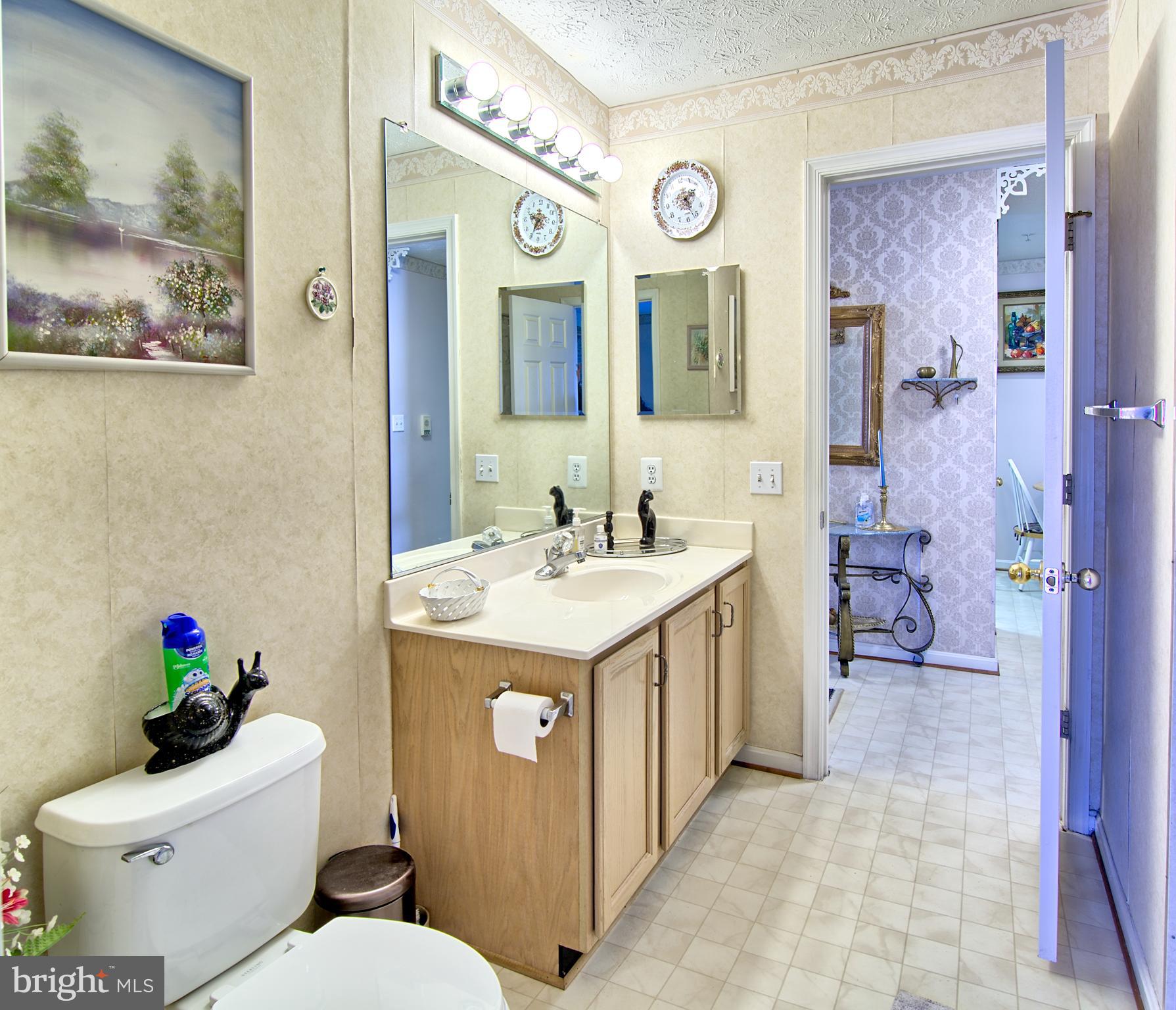 826 Kennington Road Reisterstown, MD 21136 - Photo 26 of 29 Second Full bath