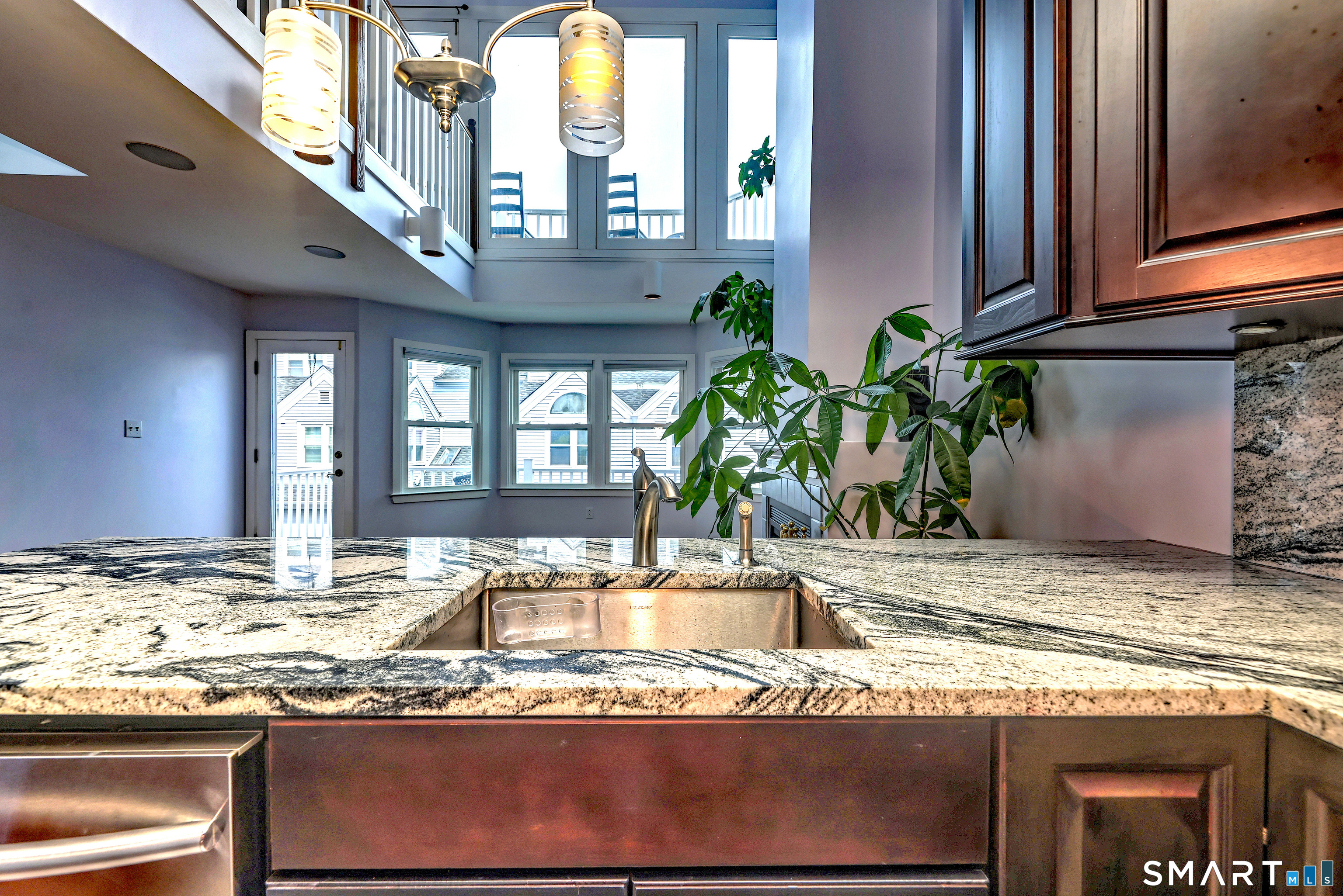 229 Front Street, Unit 1 New Haven, CT 06513 - Photo 6 of 39