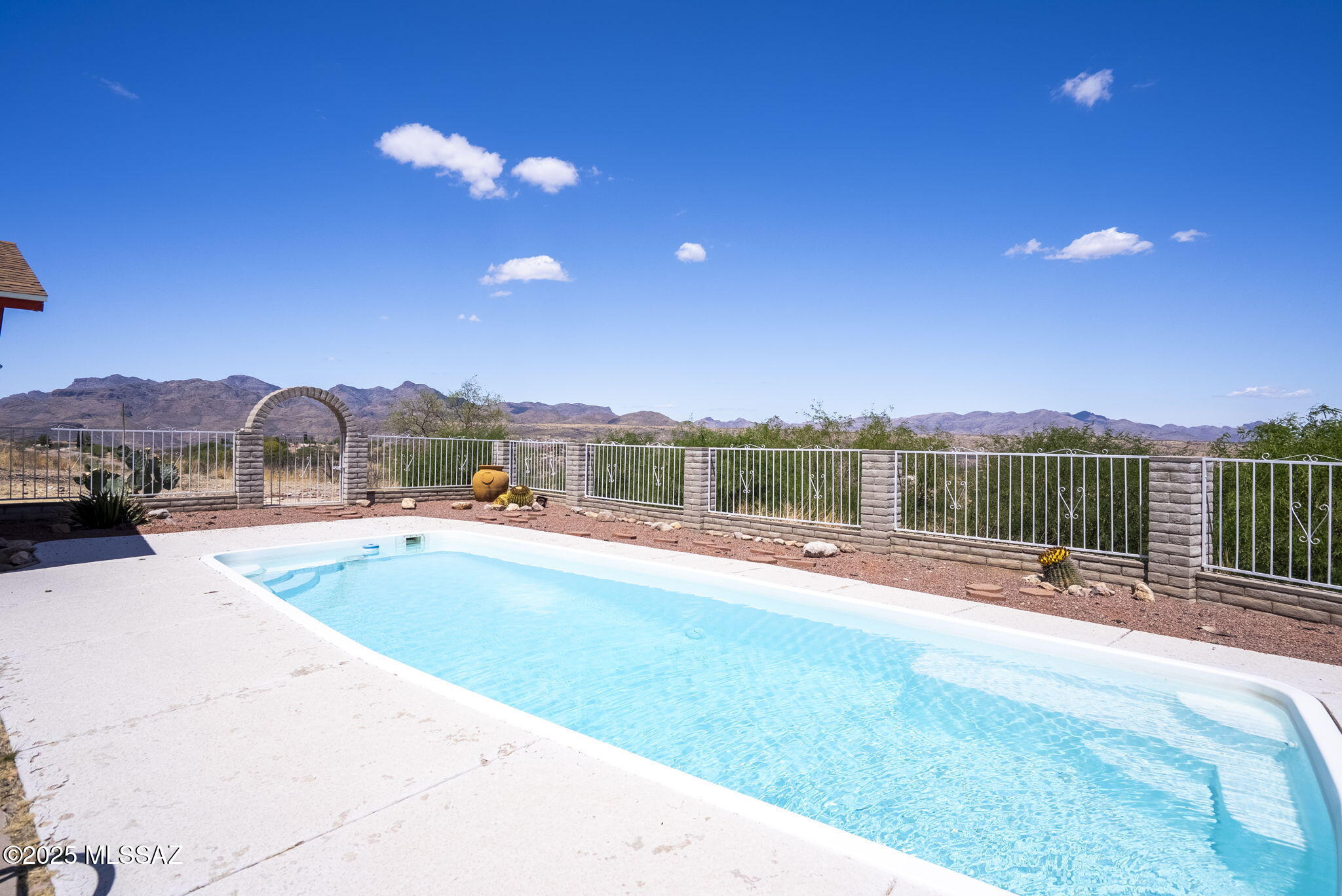 888 Cree Lane Rio Rico, AZ 85648 - Photo 15 of 47