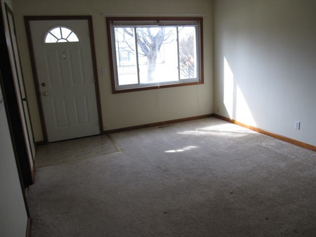 1828 Rieder Street Warsaw, IN 46580 - Photo 5 of 6 Gallery Image 5