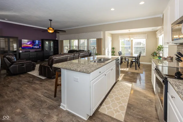 $329,000 | 10451 Pintail Lane, Indianapolis, IN 46239