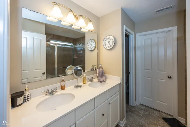 $329,000 | 10451 Pintail Lane, Indianapolis, IN 46239