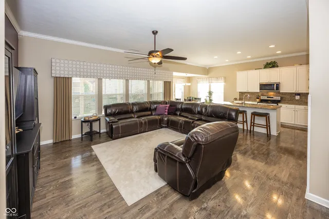 $329,000 | 10451 Pintail Lane, Indianapolis, IN 46239