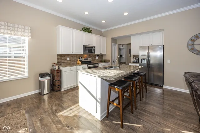 $329,000 | 10451 Pintail Lane, Indianapolis, IN 46239