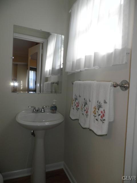 1961 Hopewell Road Bethlehem, PA 18017 - Photo 9 of 15 Gallery Image 9
