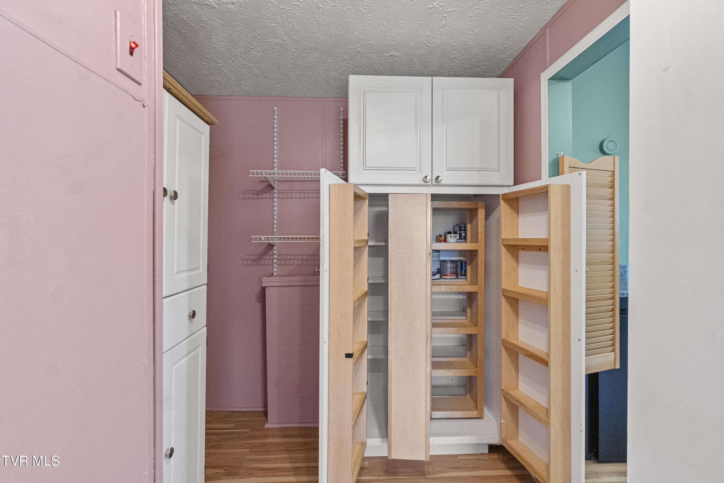 260 Carriage Lane Greeneville, TN 37745 - Photo 12 of 59 11