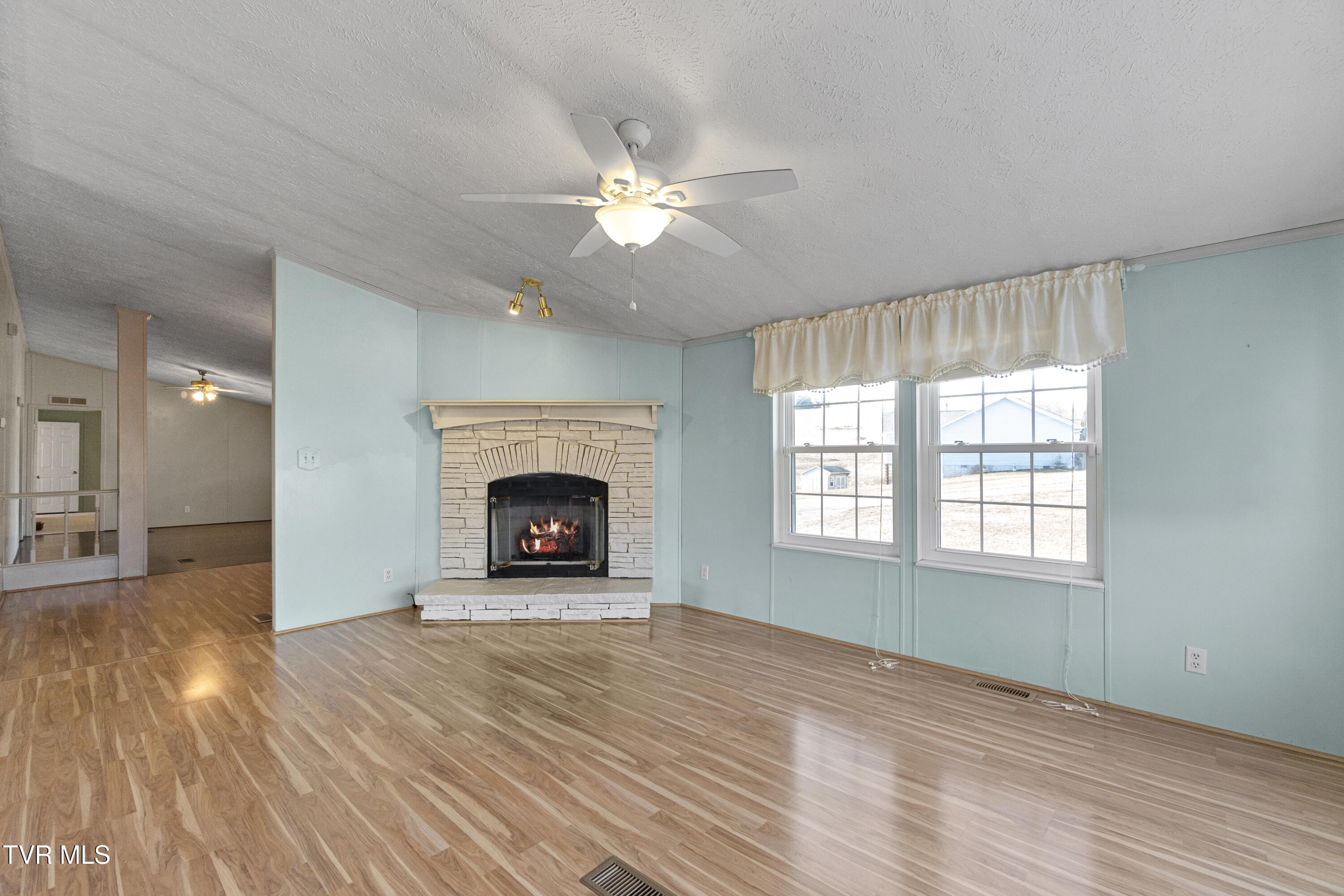 260 Carriage Lane Greeneville, TN 37745 - Photo 13 of 59 12