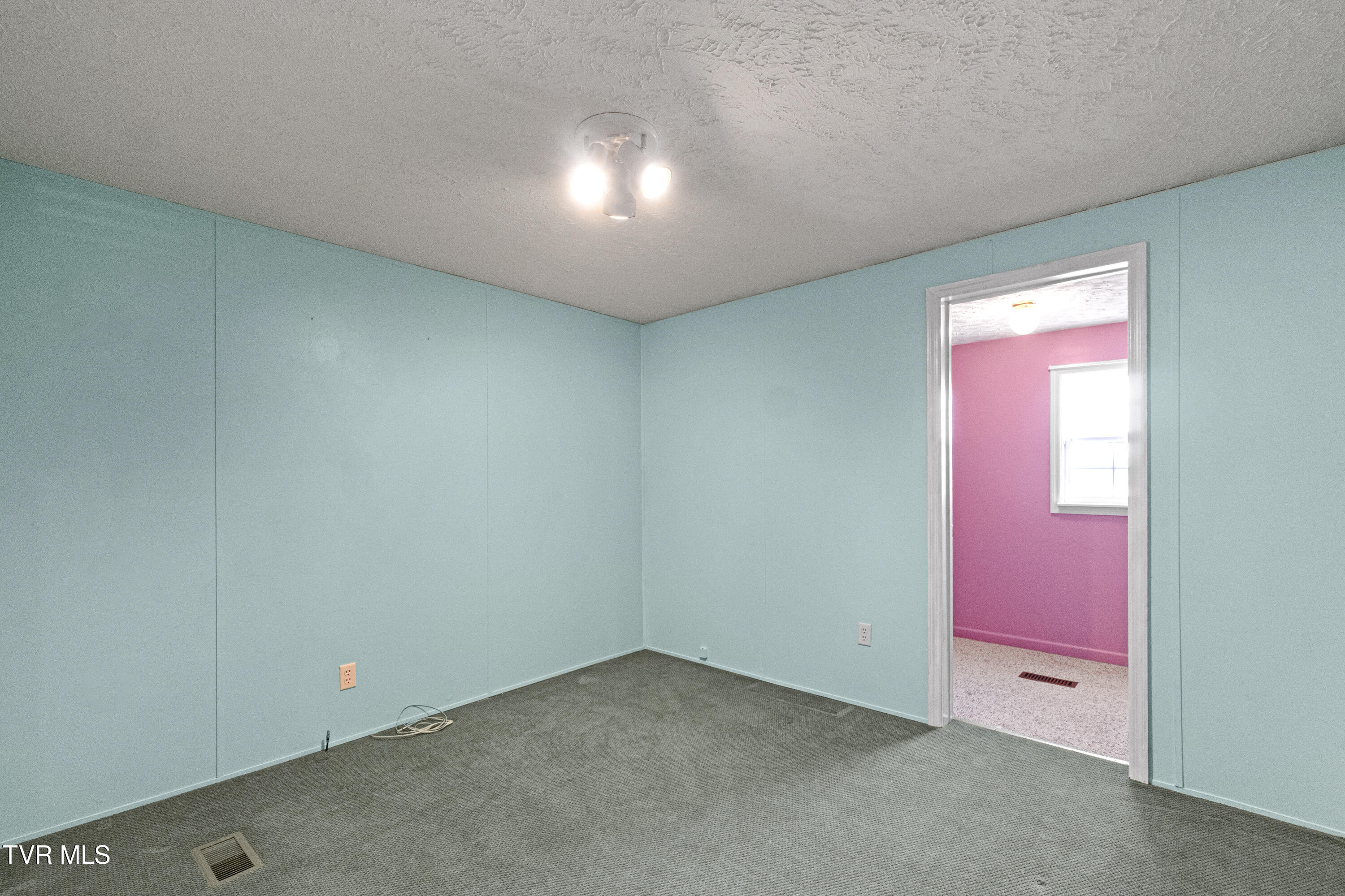 260 Carriage Lane Greeneville, TN 37745 - Photo 40 of 59 33