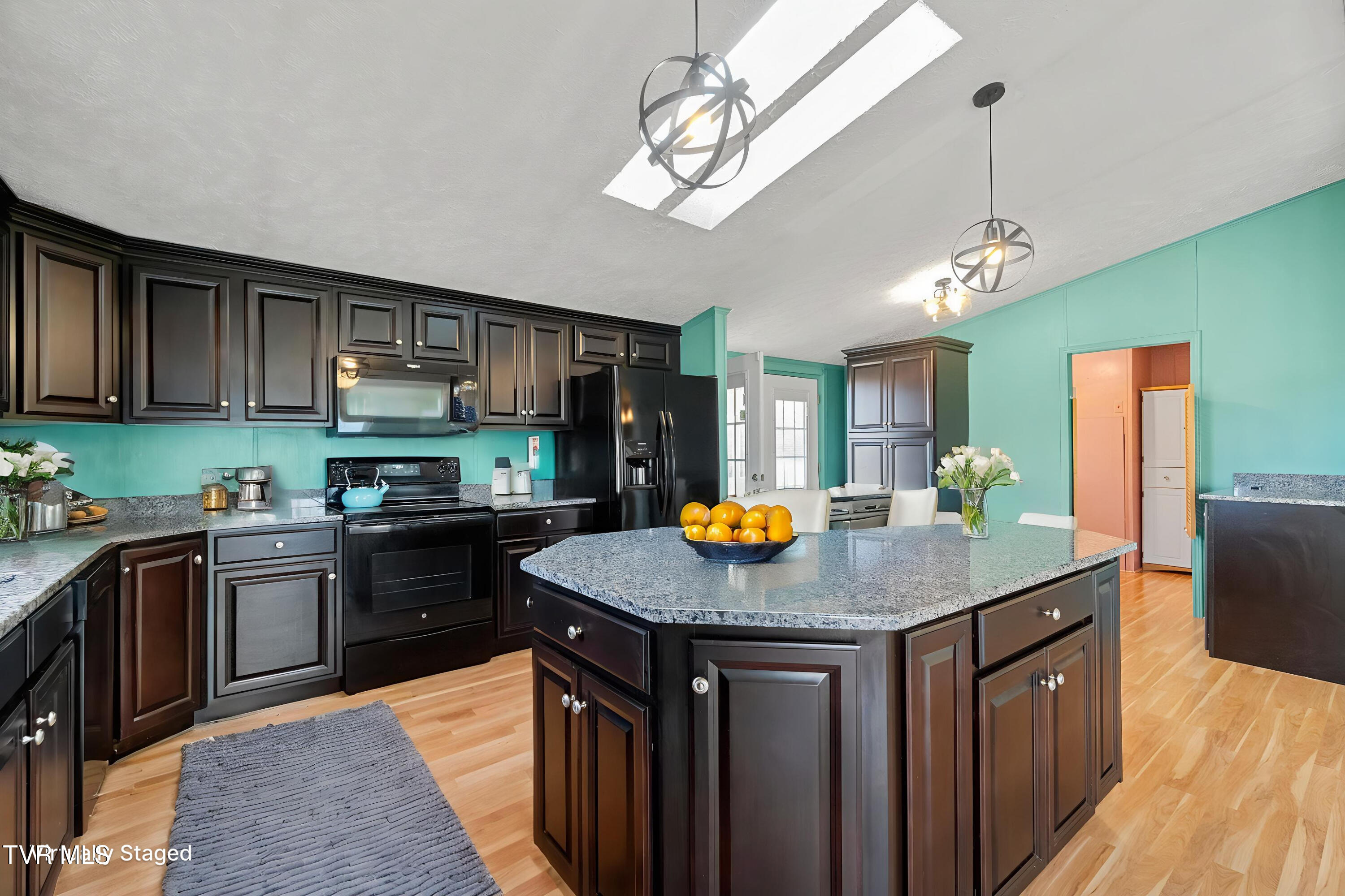 260 Carriage Lane Greeneville, TN 37745 - Photo 4 of 59 Kitchen