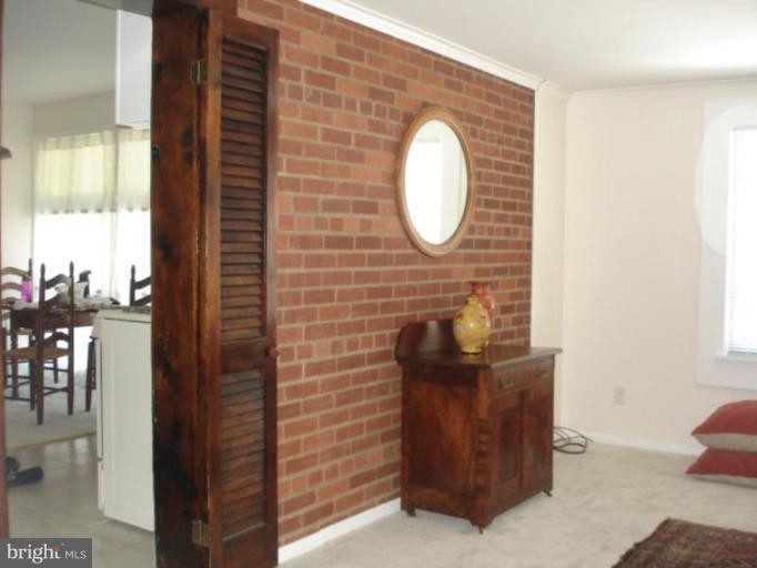 5501 Blacksburg Road Springfield, VA 22151 - Photo 15 of 29 Family Room Additional photo