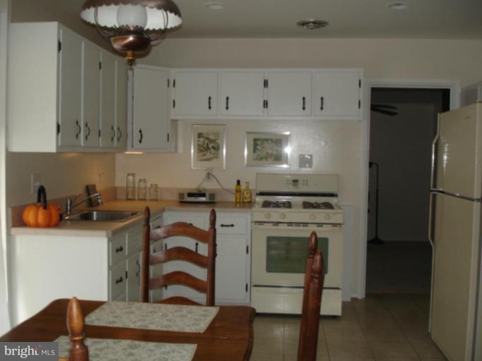 5501 Blacksburg Road Springfield, VA 22151 - Photo 18 of 29 Kitchen #3