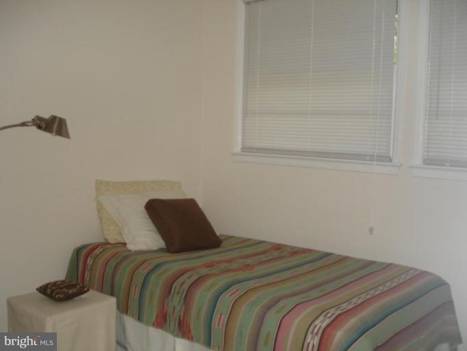 5501 Blacksburg Road Springfield, VA 22151 - Photo 27 of 29 Bedroom #3 View #1