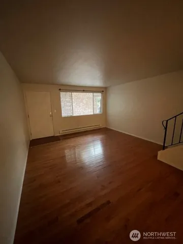 $1,700 | 5701 200th Street Southwest, Unit 10, Lynnwood, WA 98036