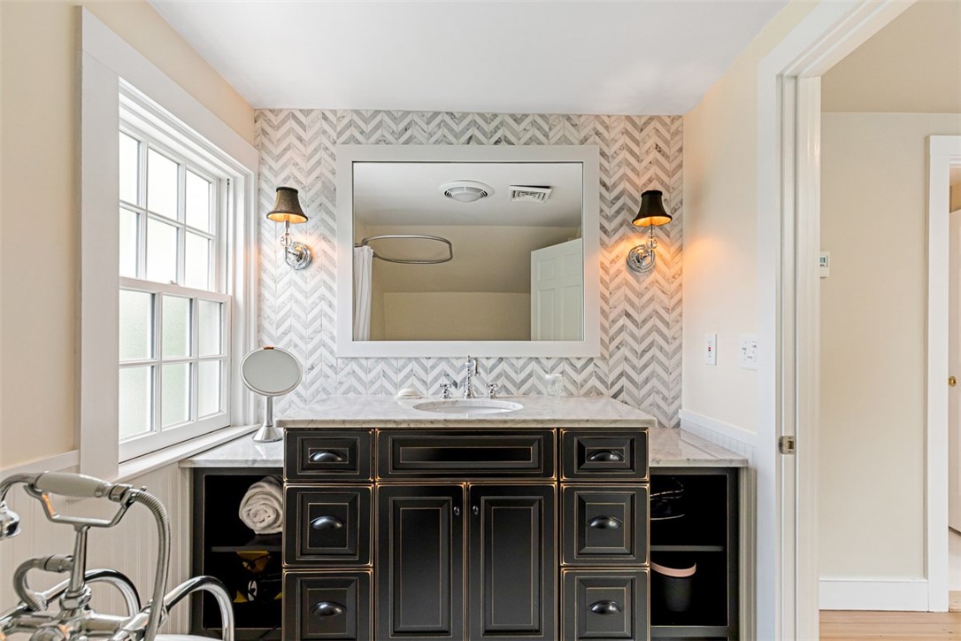 81 Mathewson Road Barrington, RI 02806 - Photo 40 of 49
