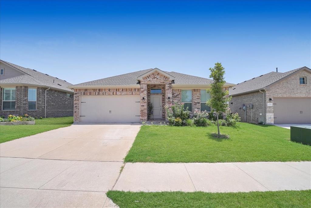 175 Lunayena Road Rhome, TX 76078 - Photo 3 of 27