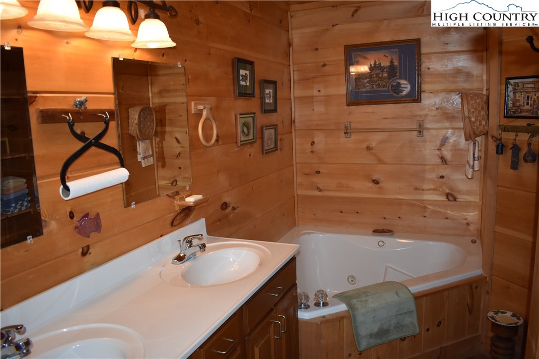 1151 Linville Creek Road Vilas, NC 28692 - Photo 18 of 38 Gallery Image 18