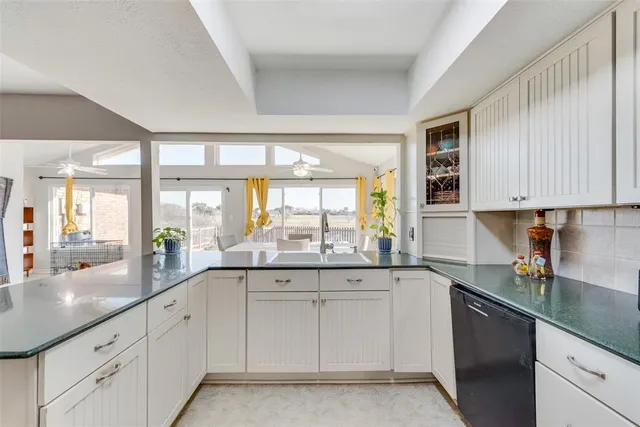 $515,000 | 1954 Rambling Ridge Lane, Carrollton, TX 75007