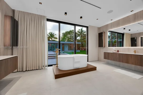 $7,175,000 | 7901 Southwest 120th Street, Pinecrest, FL 33156