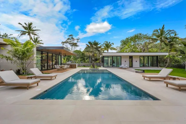 $7,175,000 | 7901 Southwest 120th Street, Pinecrest, FL 33156