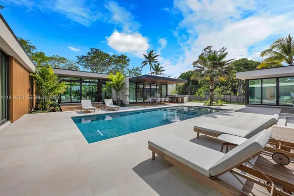 $7,175,000 | 7901 Southwest 120th Street, Pinecrest, FL 33156