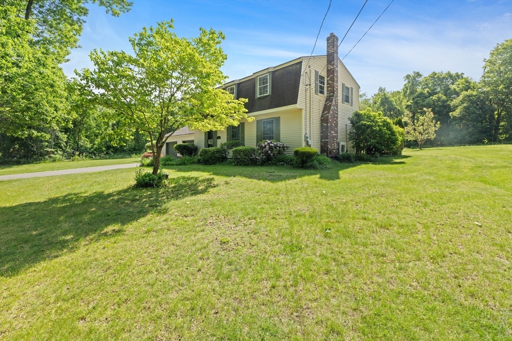 176 Davis Road Westminster, MA 01473 - Photo 4 of 37