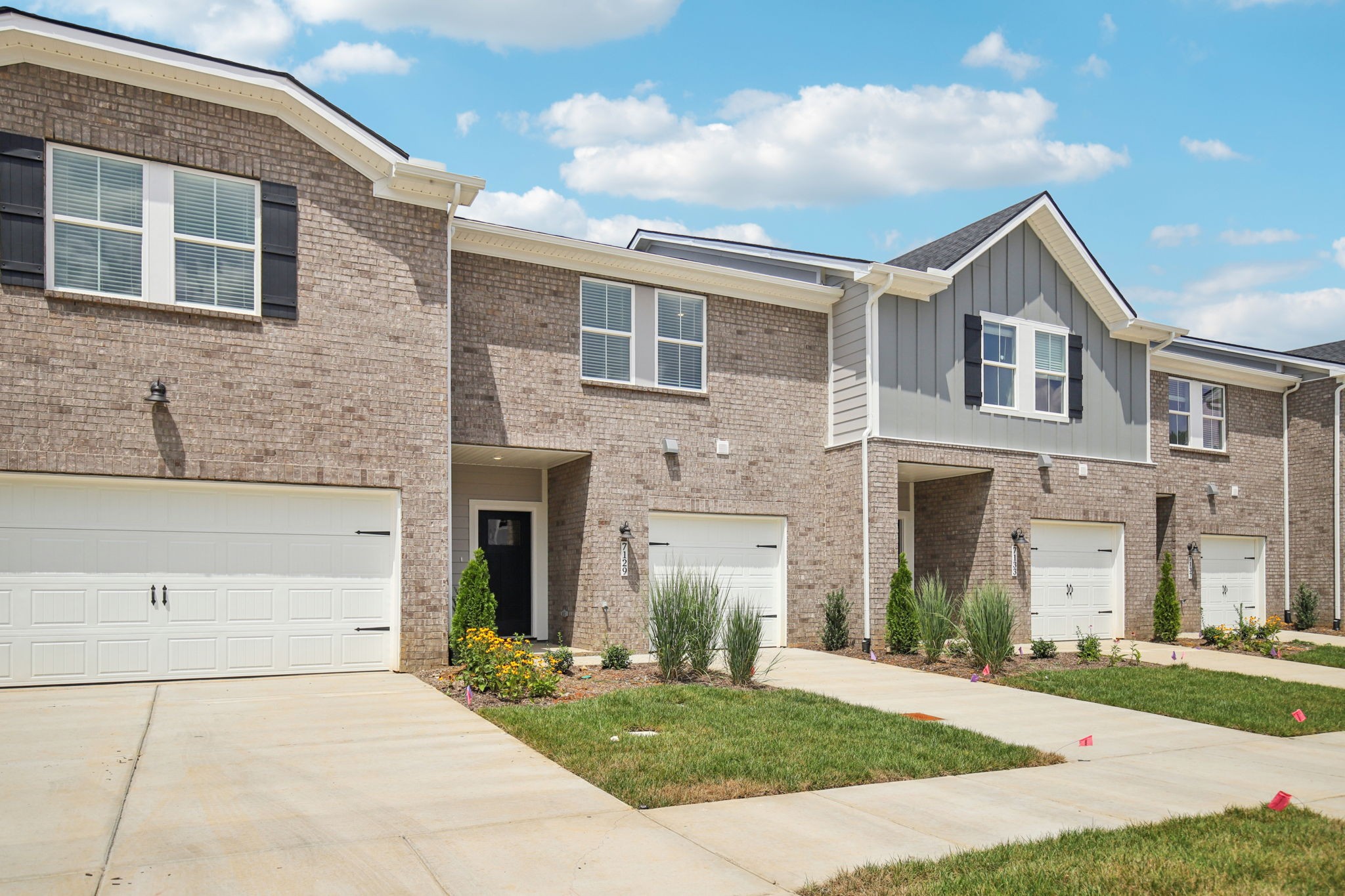 7129 Cedarcrest Lane Fairview, TN 37062 - Photo 3 of 58