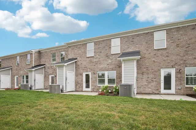 $354,710 | 7129 Cedarcrest Lane, Fairview, TN 37062