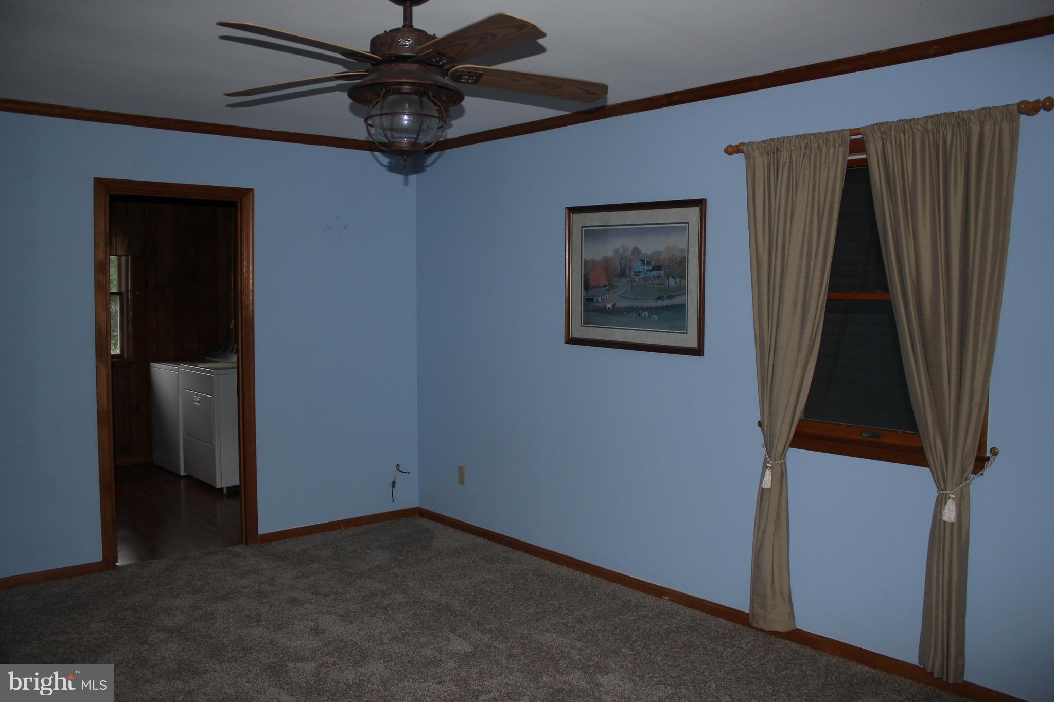 1192 Patuxent Road Odenton, MD 21113 - Photo 5 of 9 Family Room