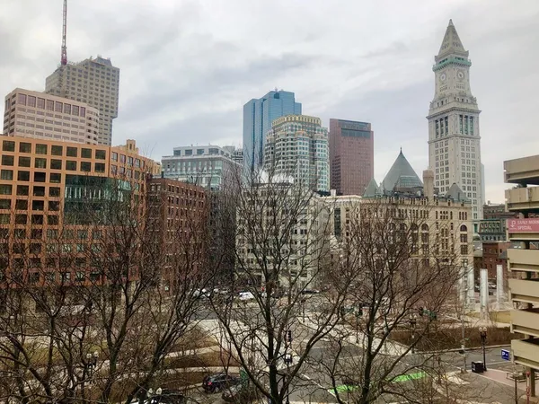 $3,450 | 65 East India Row, Unit 9A, Boston, MA 02110