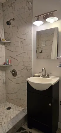 $3,450 | 65 East India Row, Unit 9A, Boston, MA 02110