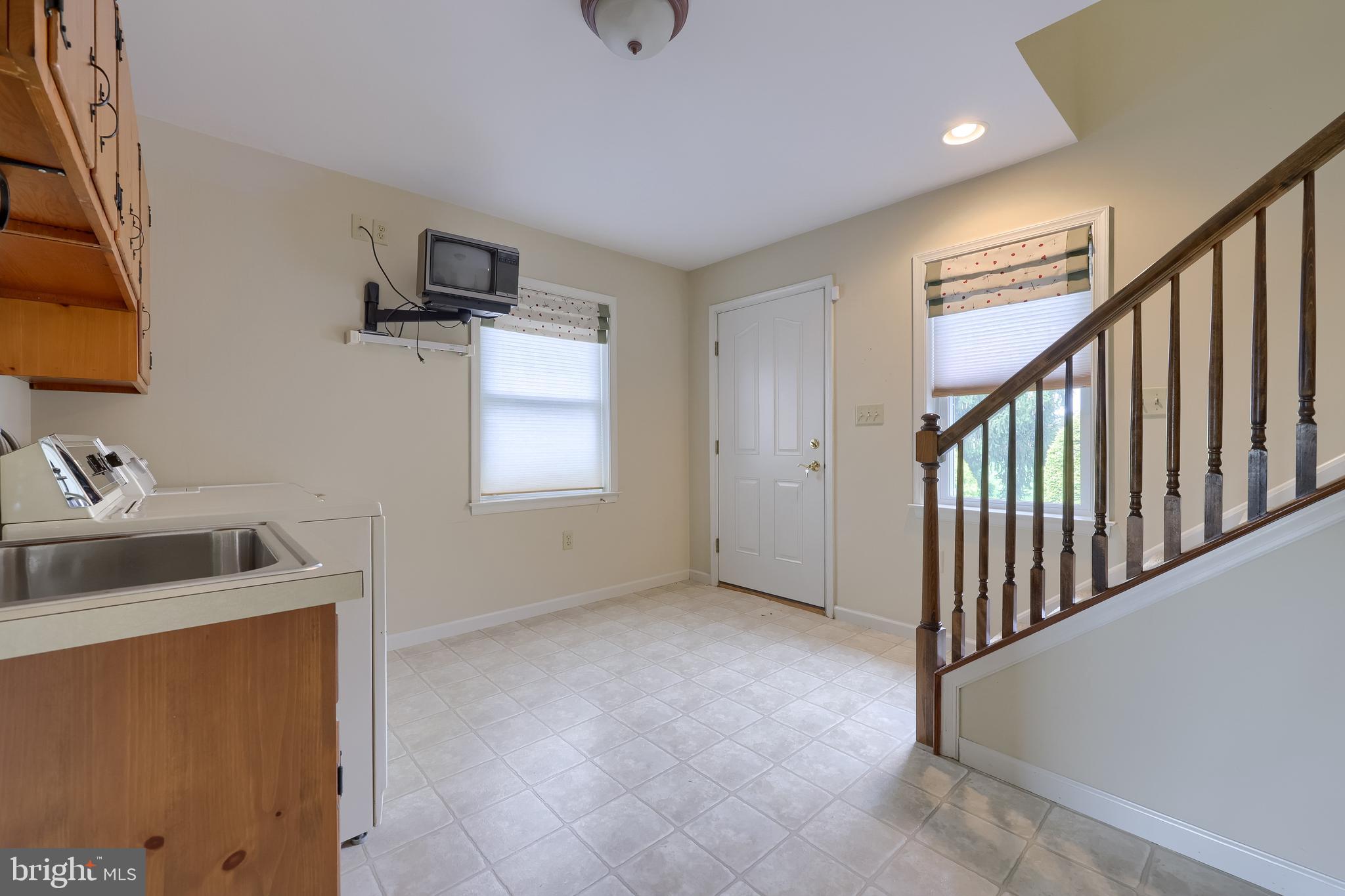210 Stevens Road Stevens, PA 17578 - Photo 43 of 89 Laundry