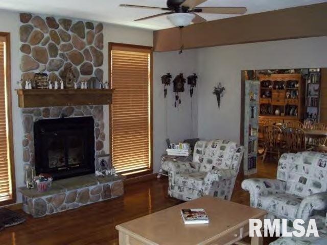 6801 White Oak Road Quincy, IL 62305 - Photo 3 of 6 Gallery Image 3