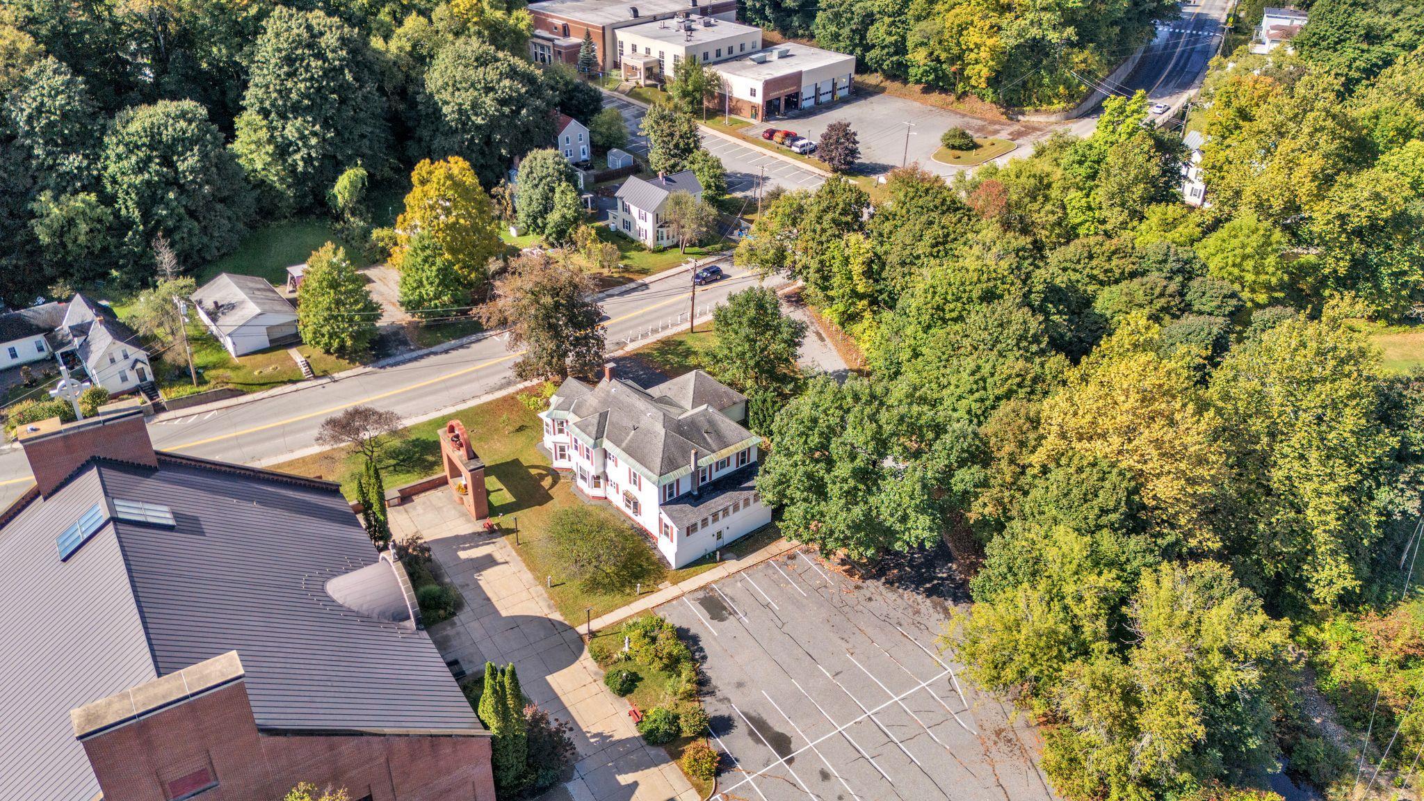 30 Union Street Windsor, VT 05089 - Photo 3 of 32